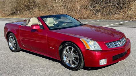 2005 cadillac xlr convertible